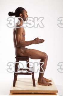 Sitting reference of Enrique 0013